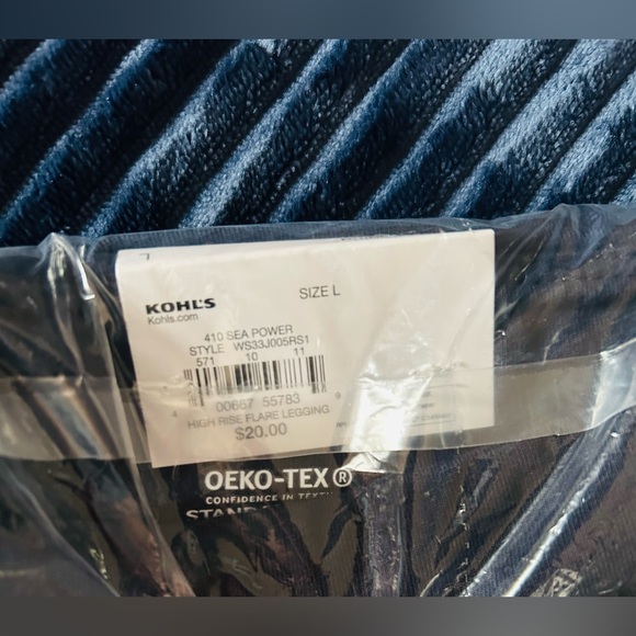NWT Sonoma Flare High Rise Leggings L - Picture 4 of 4